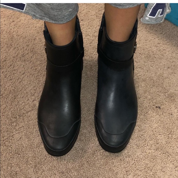 Burberry Rain boots - Picture 3 of 3